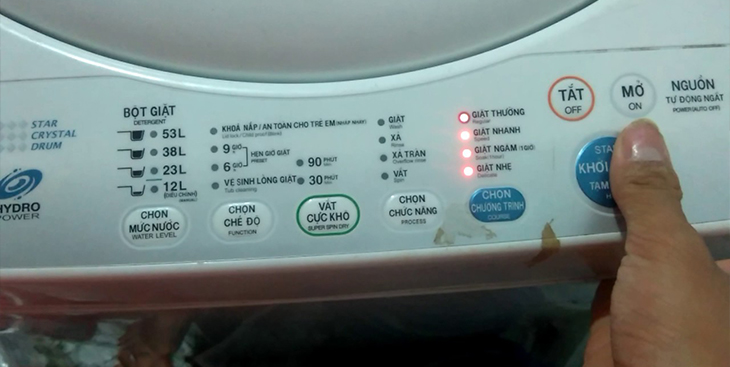 Máy giặt báo lỗi E1