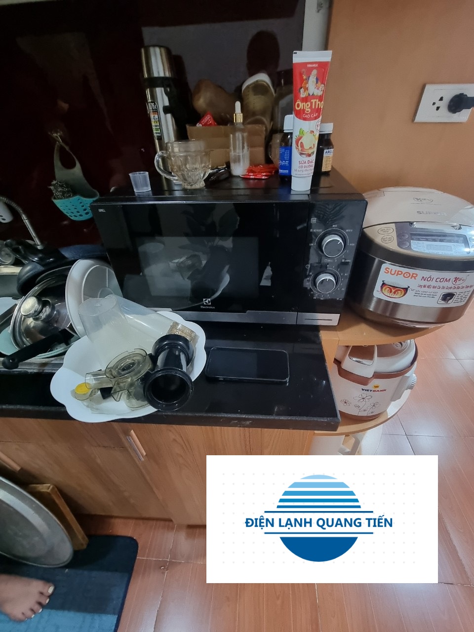 Sửa lò vi sóng giá rẻ