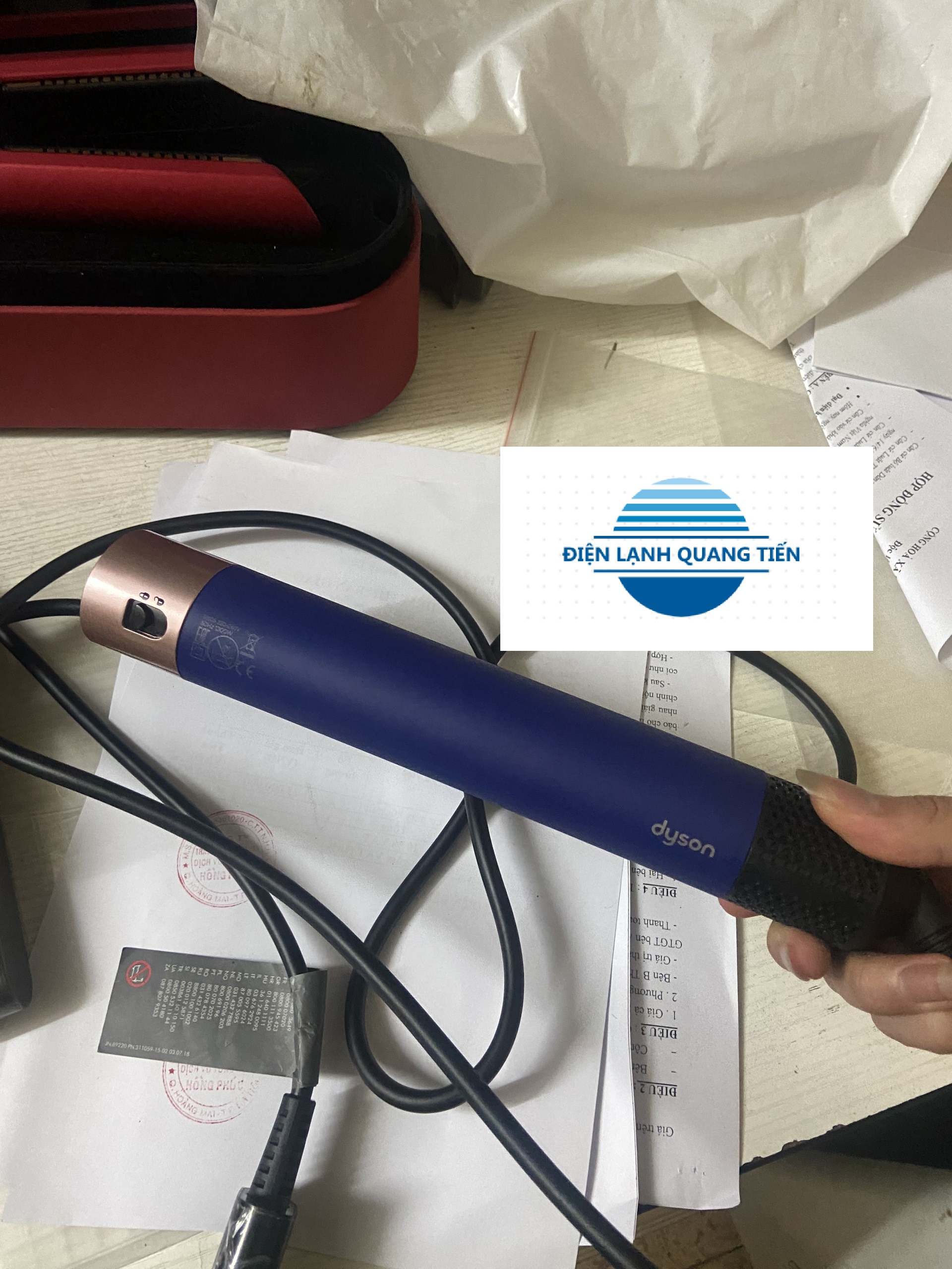 Sửa máy sấy tóc Dyson uy tín